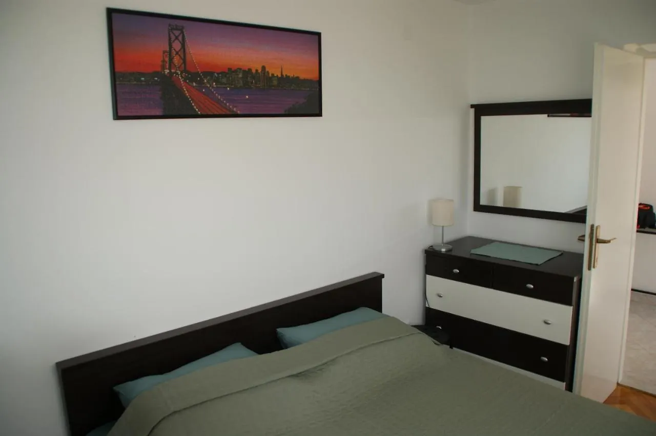 Apartments Brko Maslenica