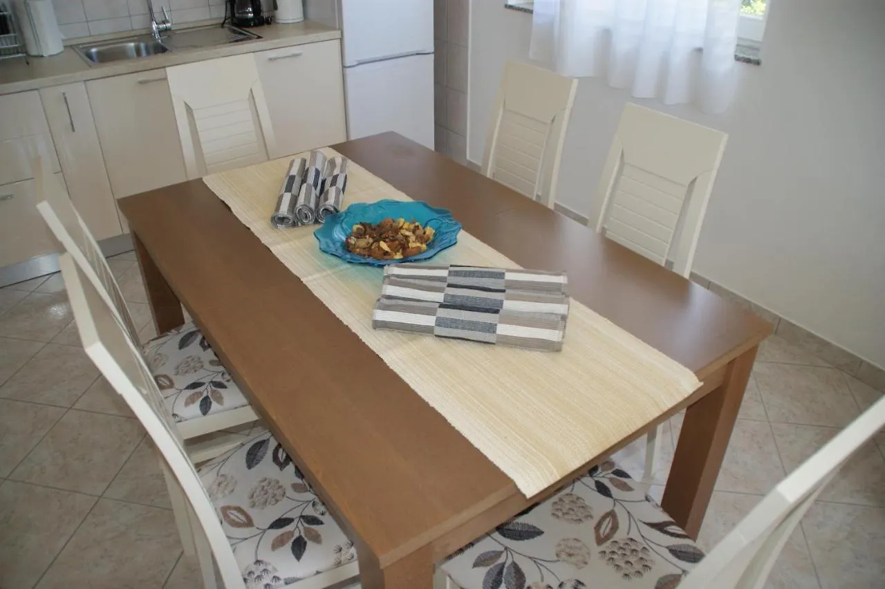 Apartments Brko Maslenica