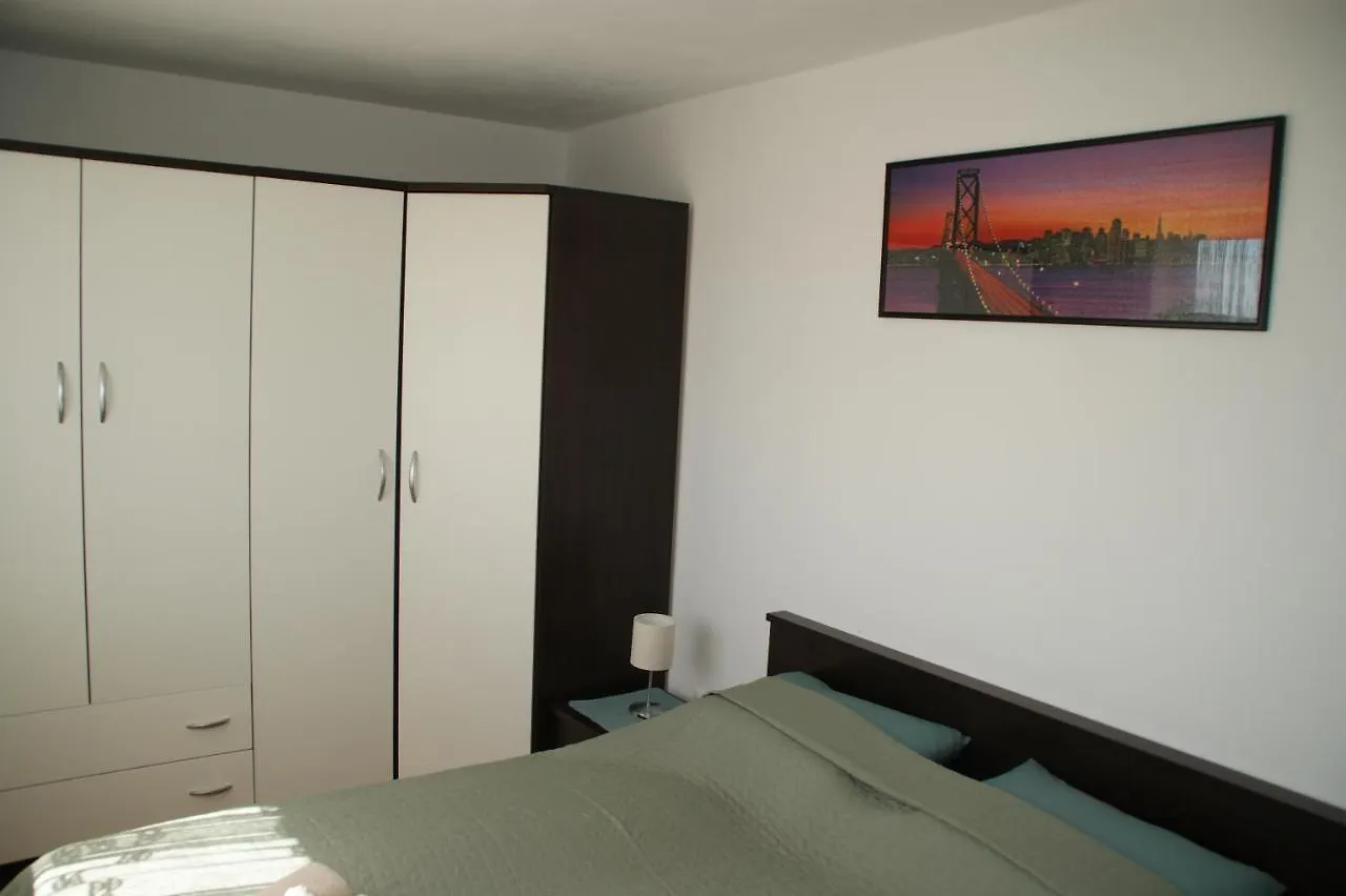 Apartments Brko Maslenica