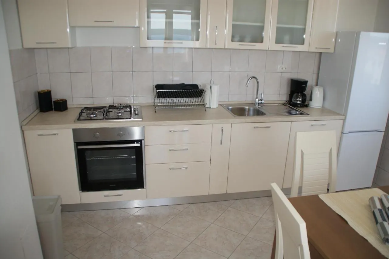 Apartments Brko Maslenica