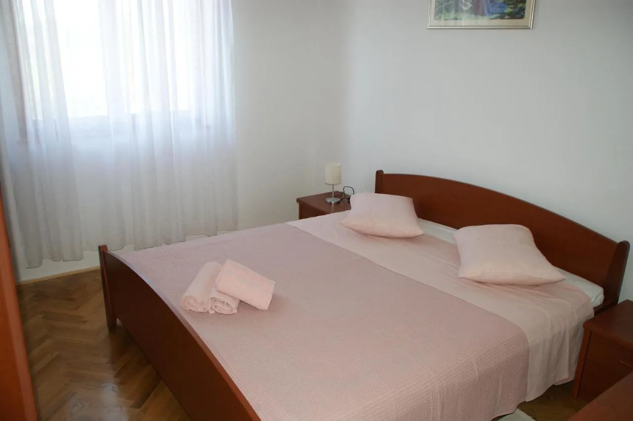 Apartments Brko Maslenica